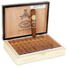 Montecristo 1935 Anniversary Nicaragua Edicion Diamante No 2 56x6.5