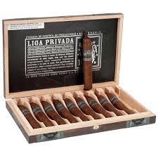 Liga Privada 10th Anniversary Robusto